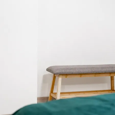 Cozy Main Square I With Breakfast * 科希策