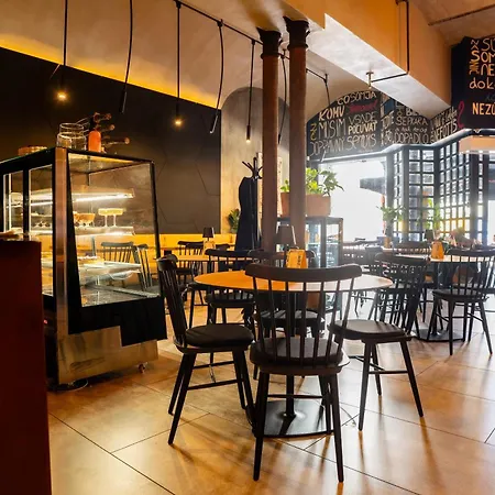 公寓 Cozy Main Square I With Breakfast 科希策